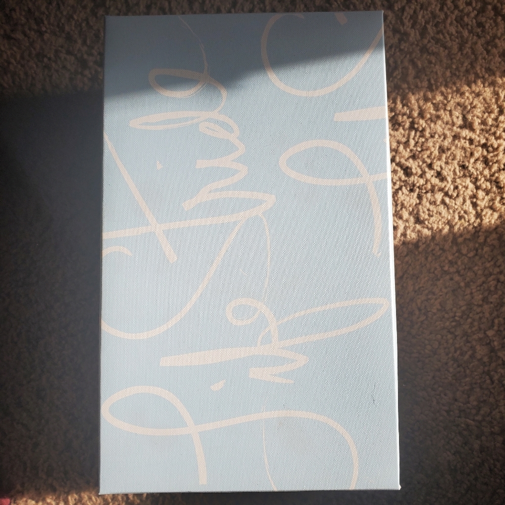 Shoes - Picture 4 of 8